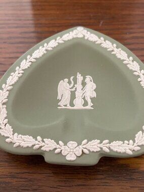 Wedgwood Jasperware spade-shaped trinket dish